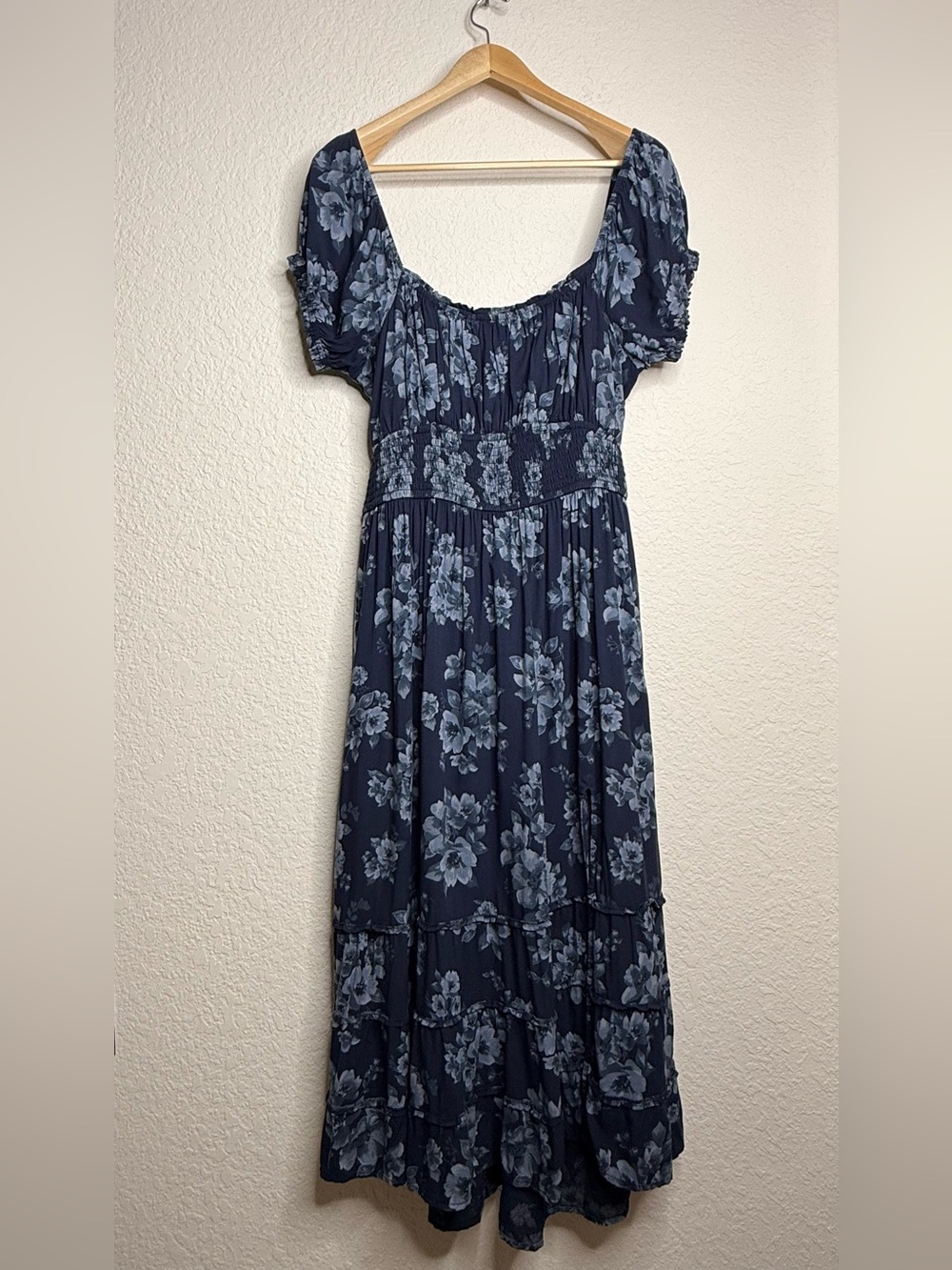 Hollister Navy Floral Milkmaid Maxi Dress Tie Back Smocked Waist XXL Petite Boho